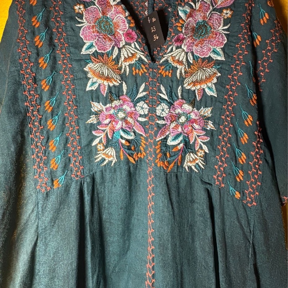 Embroidered Floral Tunic Top